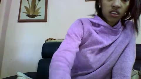 Snapshot of anniesexy1 chatting on 10-28-25, 06:06 anniesexy1 online show from 10-28-25, 06:06