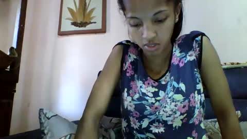 Snapshot of anniesexy1 chatting on 11-12-25, 06:58 anniesexy1 online show from 11-12-25, 06:58