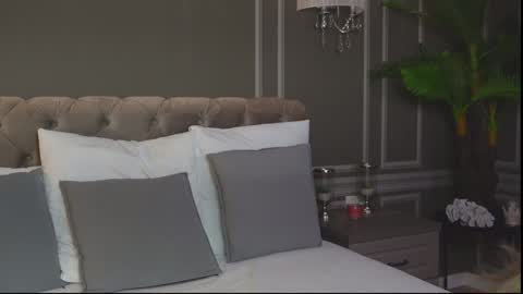 Snapshot of anniestyles chatting on 02-07-25, 04:06 AnnieStyles online show from 02-07-25, 04:06