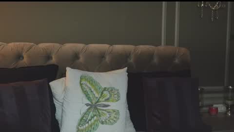 Snapshot of anniestyles chatting on 02-25-25, 09:42 AnnieStyles online show from 02-25-25, 09:42