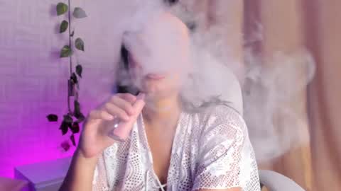 Snapshot of anniie_and_alex chatting on 12-17-24, 06:42 Annie Alex online show from 12-17-24, 06:42