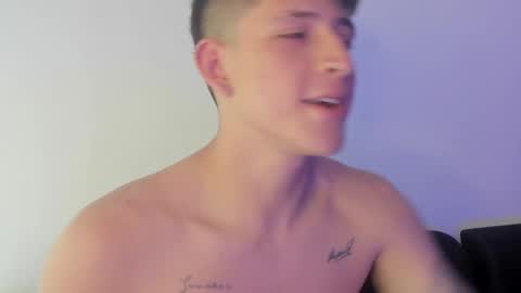 Snapshot of anniie_and_alex chatting on 02-04-25, 08:17 Annie Alex online show from 02-04-25, 08:17