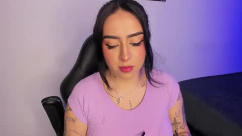 Snapshot of annikamerliahh_ chatting on 09-13-25, 04:23 Annika online show from 09-13-25, 04:23