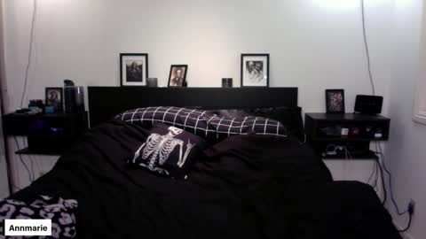 Ann online show from 10-31-25, 02:45