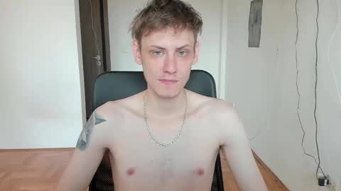    online show from 12-01-25, 01:05