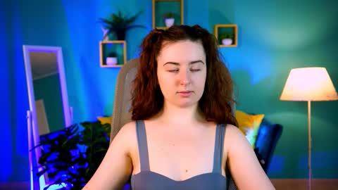 Ann Terry 3 online show from 12-15-25, 08:29