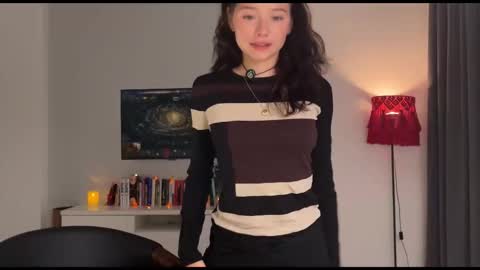 Snapshot of anntics_ chatting on 12-02-25, 12:32 N antics online show from 12-02-25, 12:32