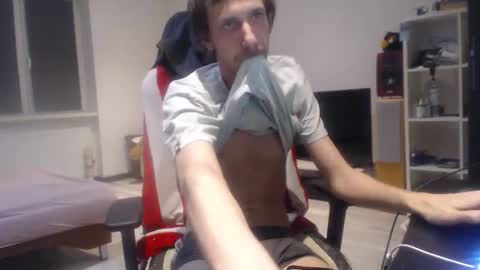 LoyalDog online show from 04-01-26, 05:43