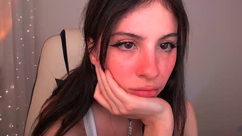 Snapshot of anny_leinhart chatting on 01-27-25, 02:53 Ana online show from 01-27-25, 02:53