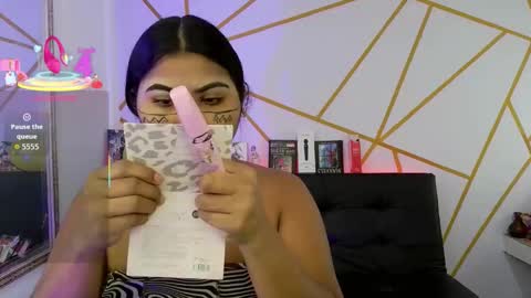 anny_liu18 online show from 11-20-25, 12:16