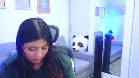 ANNY LOUIS online show from 11-15-25, 07:21