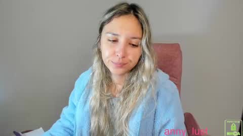 Issabela online show from 11-13-25, 12:15