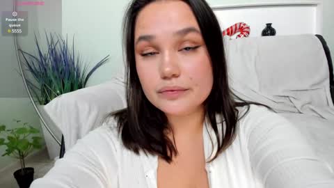 Anna online on weekends online show from 12-23-24, 09:29