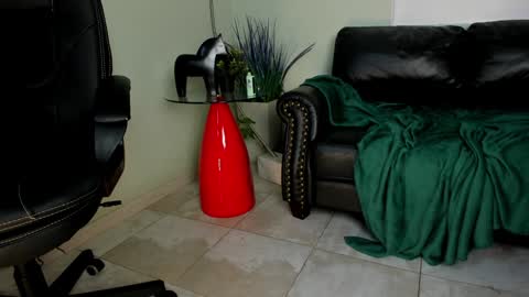 Anna online on weekends online show from 12-25-24, 10:48