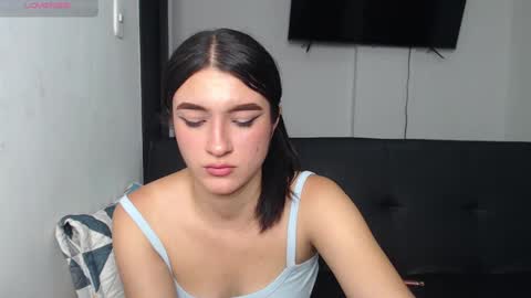 Snapshot of anny_naf chatting on 10-28-25, 03:36 Anny online show from 10-28-25, 03:36