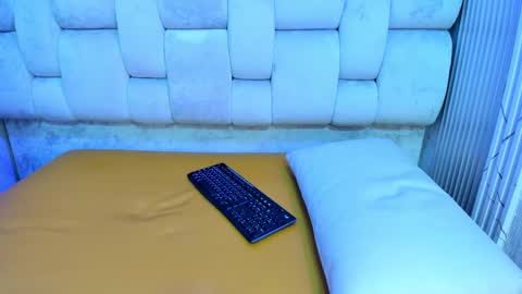 Snapshot of annyeli_bigtits chatting on 02-20-25, 07:01 annyeli_bigtits online show from 02-20-25, 07:01