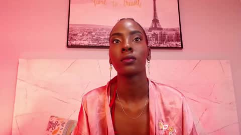 Snapshot of annyfiore chatting on 11-21-25, 02:43 Anny online show from 11-21-25, 02:43