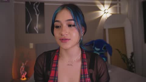    online show from 12-23-25, 04:54