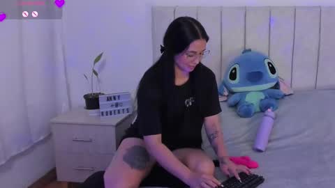 Anny online show from 11-23-25, 10:09