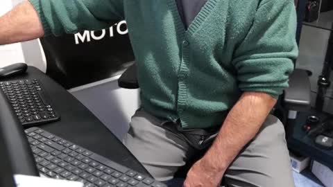 D online show from 10-11-25, 03:43