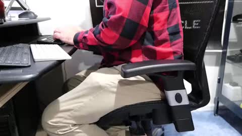 D online show from 11-17-25, 02:34