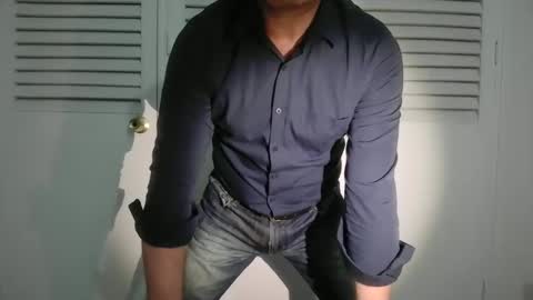 Snapshot of antarctic_male33 chatting on 01-11-25, 04:38 antarctic male online show from 01-11-25, 04:38