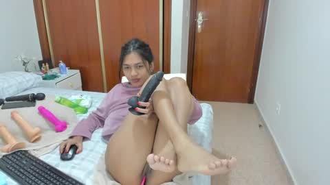 anthonela_hotsex online show from 12-28-24, 02:53