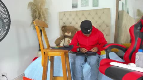 Snapshot of anthoy_wayans chatting on 02-18-26, 01:01 online show from 02-18-26, 01:01