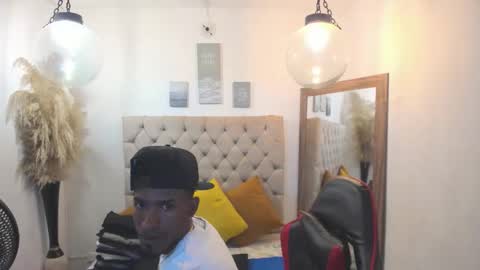 Snapshot of anthoy_wayans chatting on 03-16-26, 12:49 online show from 03-16-26, 12:49