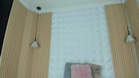 Antonella online show from 10-30-25, 05:46