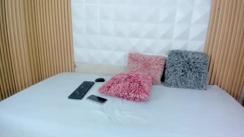 Antonella online show from 11-18-25, 05:06