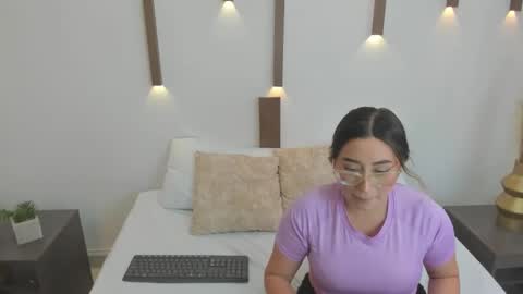 A N T O N E L L A  online show from 01-30-25, 06:10