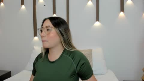 A N T O N E L L A  online show from 01-31-25, 11:56