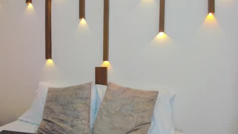 A N T O N E L L A  online show from 03-10-25, 04:14