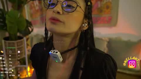 Nell. online show from 11-08-25, 04:01