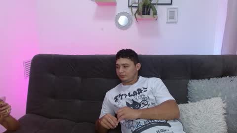 Antonella y Brian online show from 10-13-25, 06:41