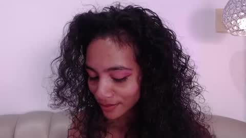 AntonellaHall  online show from 01-21-25, 10:08