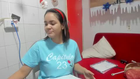 Snapshot of antonellakling_ chatting on 12-16-24, 12:38 ANTONELLA online show from 12-16-24, 12:38