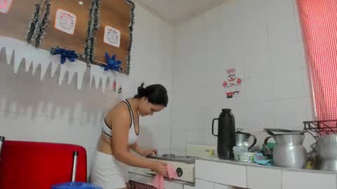 Snapshot of antonellakling_ chatting on 12-16-24, 03:43 ANTONELLA online show from 12-16-24, 03:43