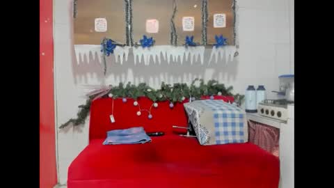 Snapshot of antonellakling_ chatting on 12-22-24, 11:33 ANTONELLA online show from 12-22-24, 11:33