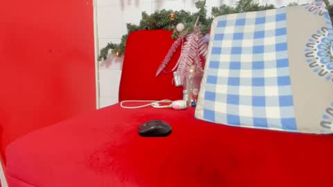 Snapshot of antonellakling_ chatting on 12-27-24, 12:23 ANTONELLA online show from 12-27-24, 12:23