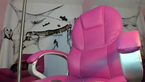 ANTONELLA online show from 10-25-25, 10:15