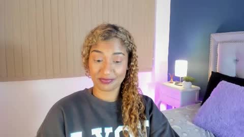 Snapshot of antonellaparker chatting on 12-03-24, 03:22 Sarah online show from 12-03-24, 03:22