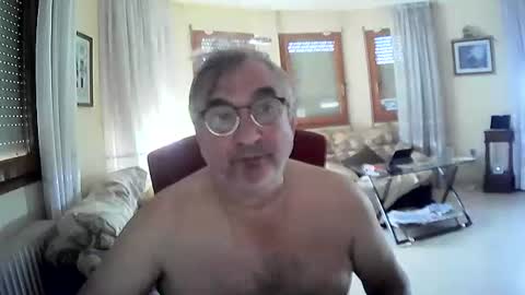 Antonio online show from 10-03-25, 10:23