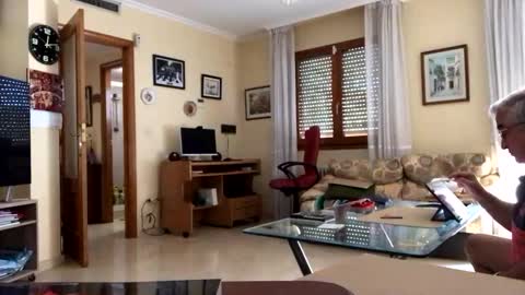 Antonio online show from 10-08-25, 10:13