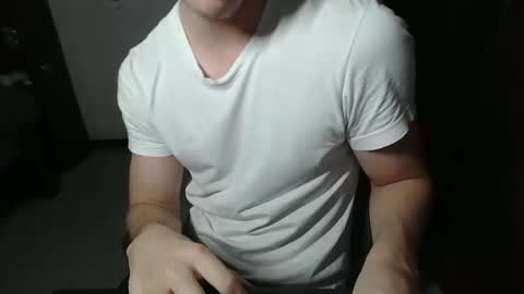 Snapshot of antonio_ricci chatting on 10-09-25, 04:43 antonio_ricci online show from 10-09-25, 04:43