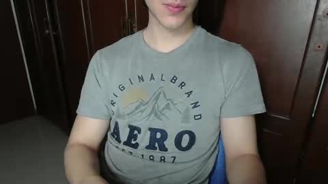 Snapshot of antonio_ricci chatting on 10-13-25, 12:43 antonio_ricci online show from 10-13-25, 12:43