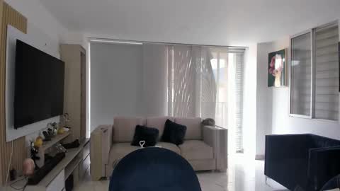 Maria Antonia online show from 10-10-25, 08:41