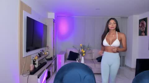 Maria Antonia online show from 10-15-25, 10:54