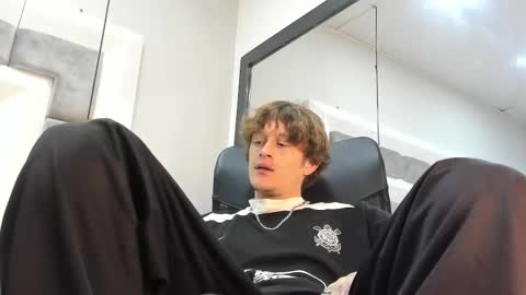 Anthony King online show from 10-10-25, 08:08